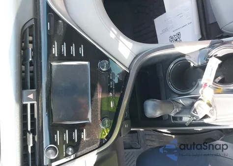 2018 Toyota Camry Se z USA, uszkodzony, nr VIN JTNB11HK1J3007035